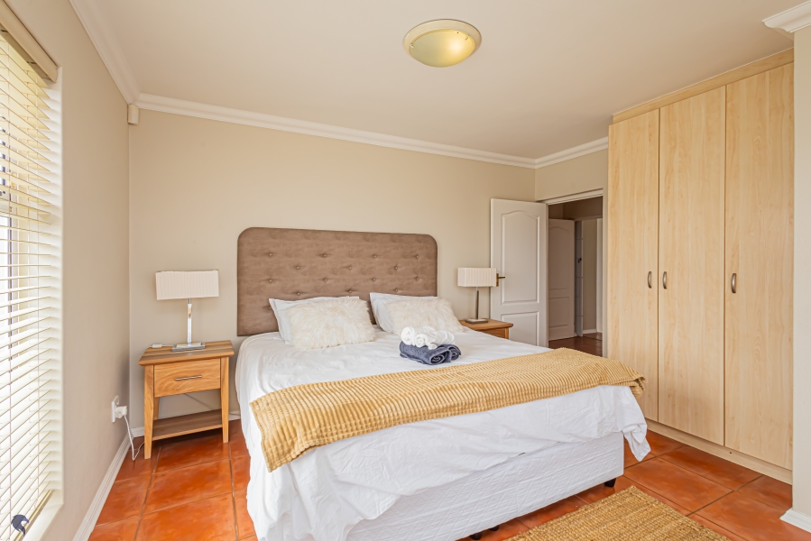 5 Bedroom Property for Sale in Waterfront Western Cape